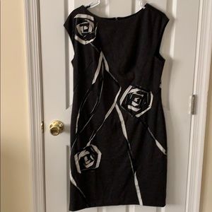 Gray sleeveless dress with floral details, size 12